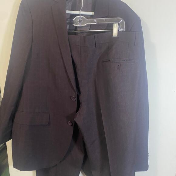 Mazari NWOT Mens Burgundy Plaid Suit Set of Jacket & Trousers Sz 42 Regular - Picture 13 of 15